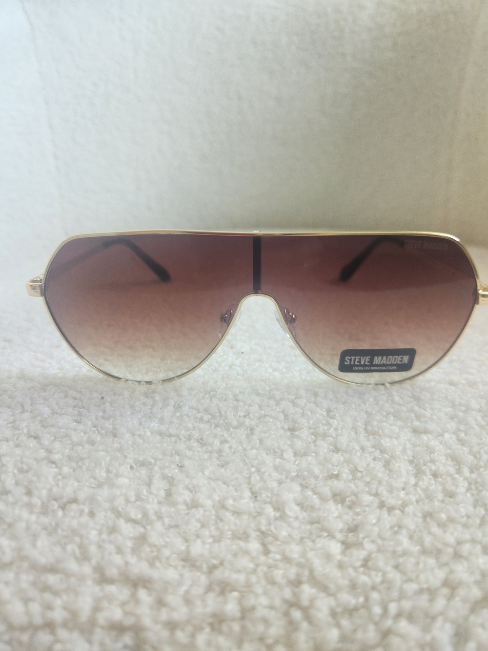 Steve Madden Tyson Brown Gradient And Gold Shield Sunglasses - - Picture 3 of 10